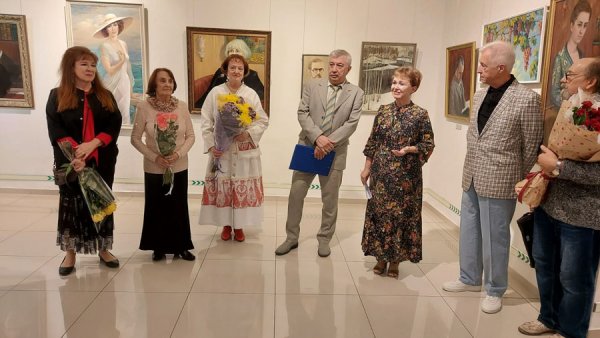 Открытие выставки работ Ольги Сальковой и ее учеников