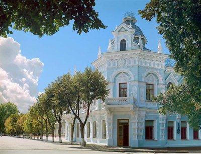 КБ «Кубань Кредит» поздравил музей со 116-летием со дня основания